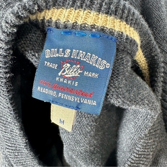 BILLS KHAKIS Men’s Charcoal Gray V-Neck Pullover Sweater Medium - Picture 4 of 5